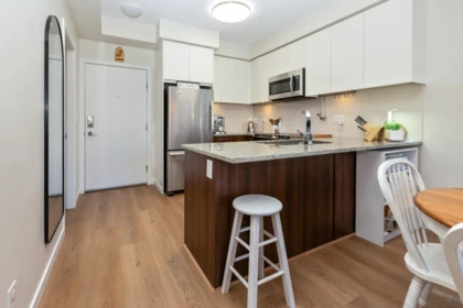 Primary Bathroom Photo of 408 6460 194 Street, Surrey, BC