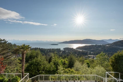 Outdoor Kitchen Photo of 4729 Woodburn Road, West Vancouver, BC