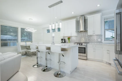Kitchen Island Photo of 17447 0a Avenue, Surrey, BC