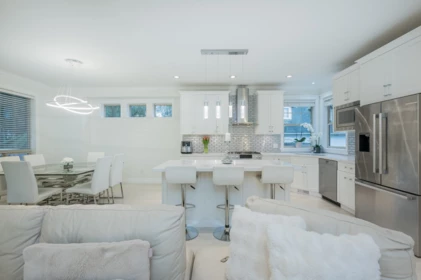 Kitchen Photo of 17447 0a Avenue, Surrey, BC