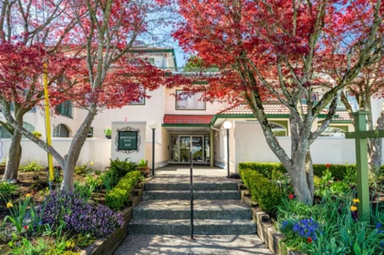 105 1447 Best Street, White Rock, BC, White Rock — Apartment/Condo for sale