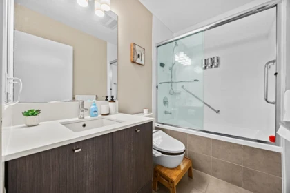 Bedroom 4 Photo of 3018 5511 Hollybridge Way, Richmond, BC