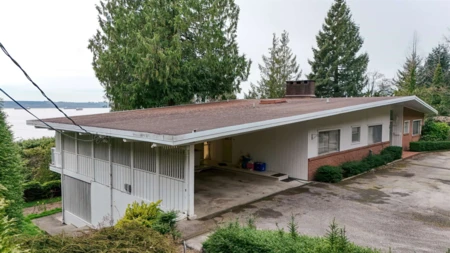 Hot Tub / Spa Photo of 3196 Thompson Place, West Vancouver, BC