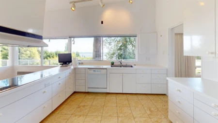 Kitchen Photo of 3196 Thompson Place, West Vancouver, BC