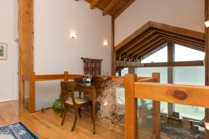 Entry Foyer Photo of 598 Tsawwassen Beach Road, Delta, BC