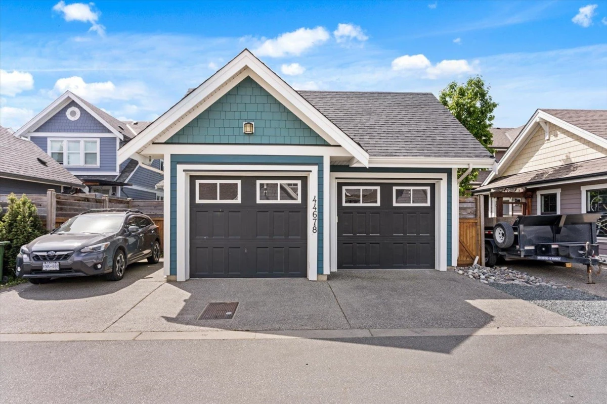 Family Room Photo of 44678 Anglers Boulevard, Chilliwack, BC