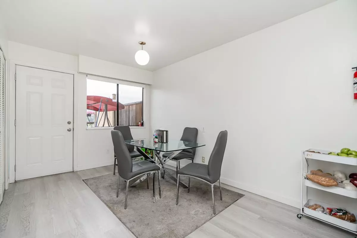 Dining Area Photo of 5393 Norfolk Street, Burnaby, BC
