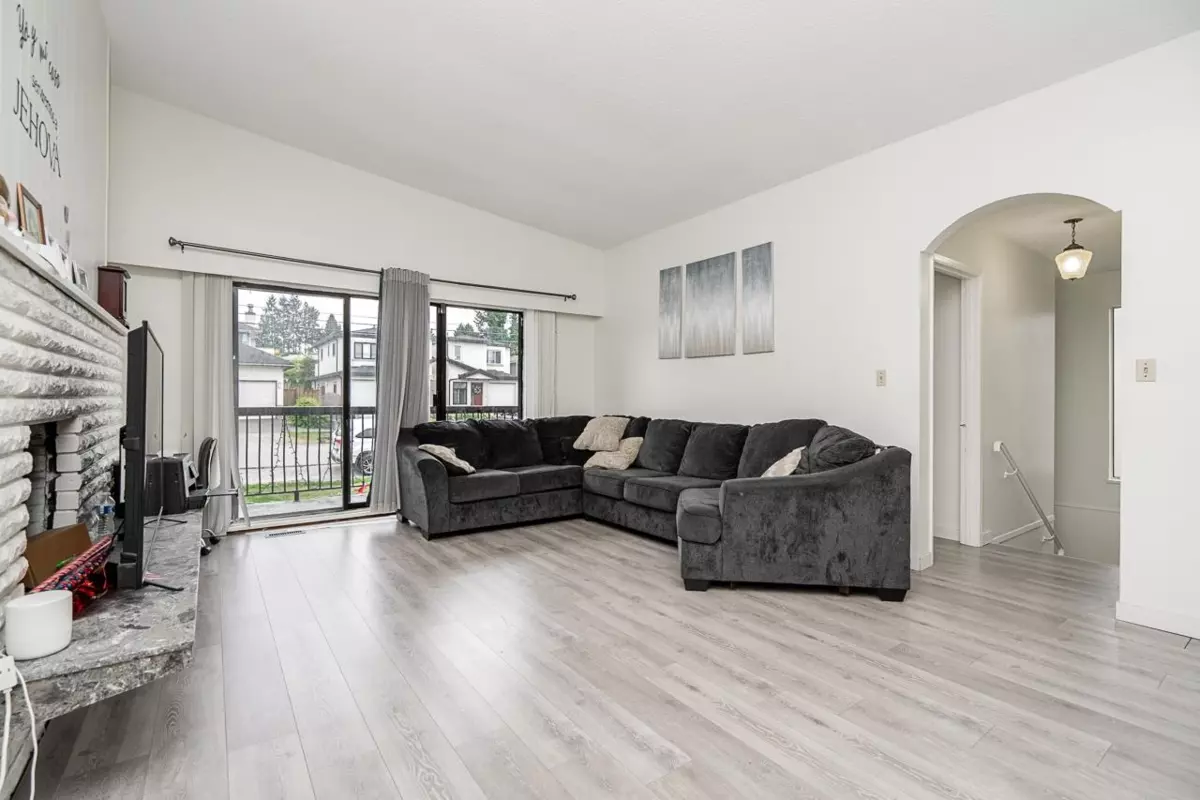 Living Room Photo of 5393 Norfolk Street, Burnaby, BC