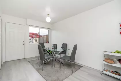 5393 Norfolk Street, Burnaby, BC, Burnaby — Duplex for sale