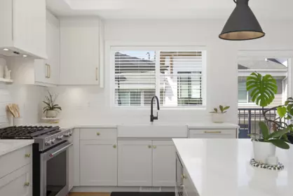 Kitchen Island Photo of 15 23183 136 Avenue, Maple Ridge, BC