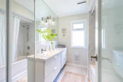 Laundry Room Photo of 7065 Dale Road, Sechelt, BC