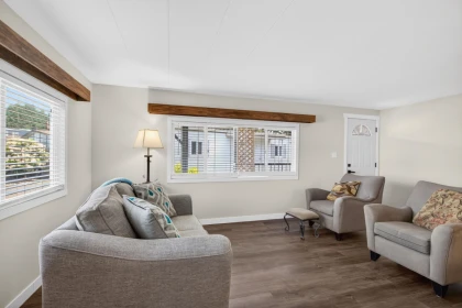 Breakfast Nook Photo of 5 31313 Livingstone Avenue, Abbotsford, BC