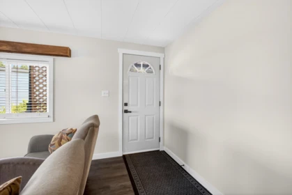 Walk-In Closet Photo of 5 31313 Livingstone Avenue, Abbotsford, BC