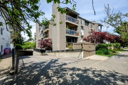 Front Yard Photo of 101 1875 W 8th Avenue, Vancouver, BC