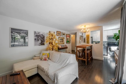 Powder Room Photo of 101 1875 W 8th Avenue, Vancouver, BC