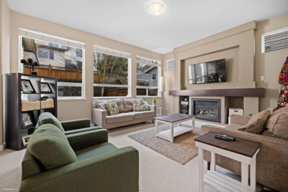 Kitchen Photo of 7016 178 Street, Surrey, BC