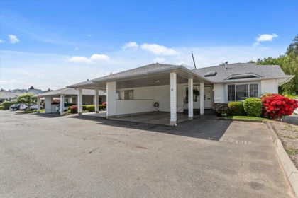 Swimming Pool Photo of 20 3055 Trafalgar Street, Abbotsford, BC