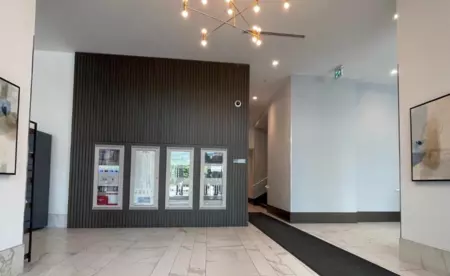 Entry Foyer Photo of 3510 13350 Central Avenue, Surrey, BC
