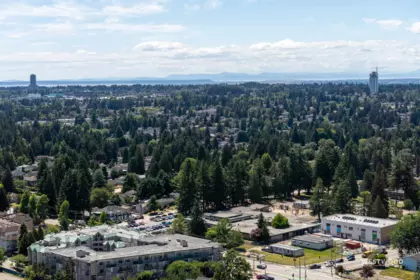 Hot Tub / Spa Photo of 3510 13350 Central Avenue, Surrey, BC