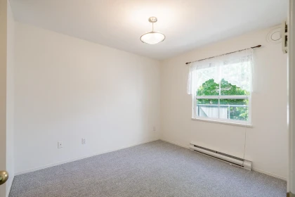 Breakfast Nook Photo of 411 14885 100 Avenue, Surrey, BC