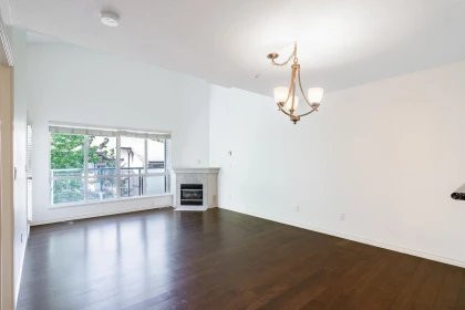 411 14885 100 Avenue, Surrey, BC, Surrey — Apartment/Condo for sale