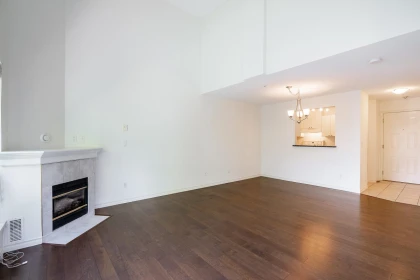 411 14885 100 Avenue, Surrey, BC, Surrey — Apartment/Condo for sale
