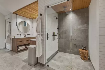 Hallway Photo of 9304 Steller's Way, Whistler, BC