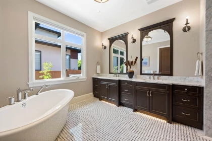 Hallway Photo of 4816 Dogwood Drive, Delta, BC