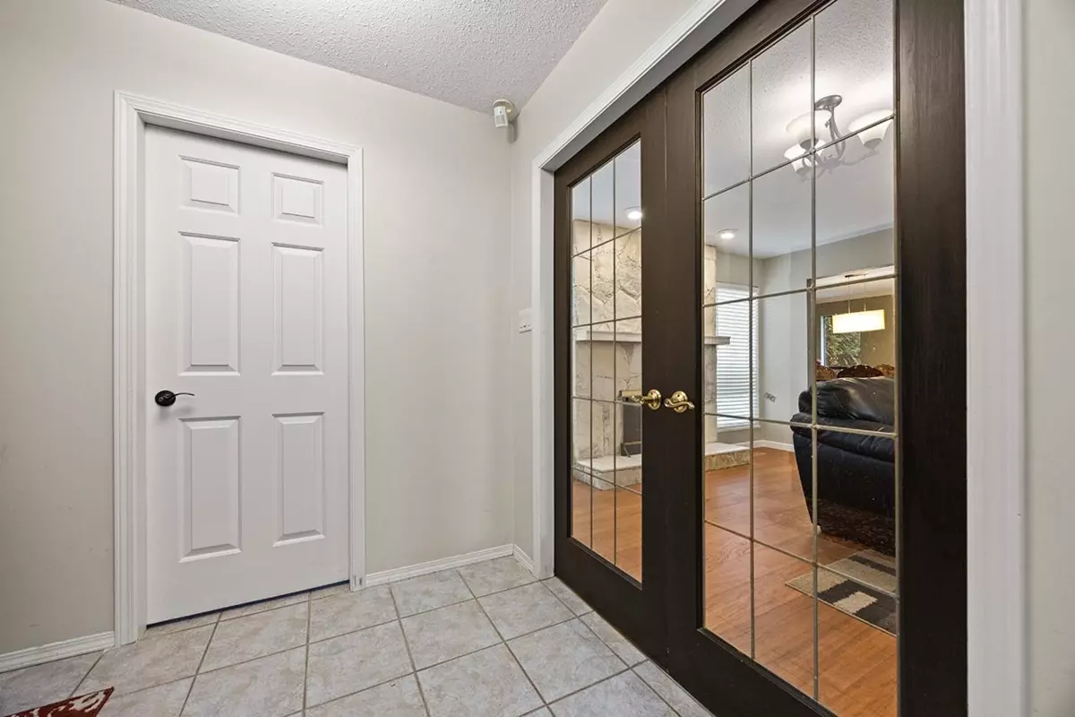 Living Room Photo of 4420 Waller Drive, Richmond, BC