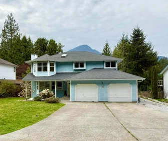 1705 Ymca Road, Langdale, BC, Langdale — Single Family Residence for sale