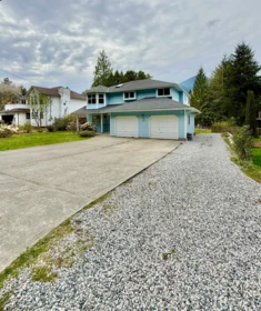 1705 Ymca Road, Langdale, BC, Langdale — Single Family Residence for sale