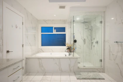 Entry Foyer Photo of 17985 56a Avenue, Surrey, BC