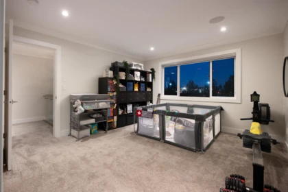 Hot Tub / Spa Photo of 17985 56a Avenue, Surrey, BC