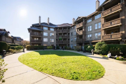 Garden / Landscaping Photo of 225 18 Jack Mahony Place, New Westminster, BC