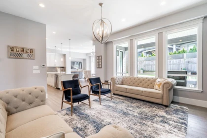 15708 Mountain View Drive, Surrey, BC, Surrey — Single Family Residence for sale