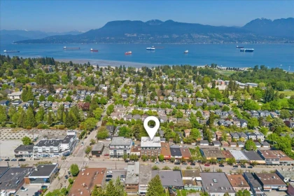 Garden / Landscaping Photo of 404 4463 W 10th Avenue, Vancouver, BC