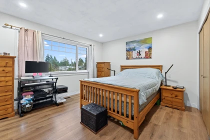 Guest Bathroom Photo of 10014 156 Street, Surrey, BC