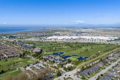 Community Amenities Photo (Clubhouse) of 313 5099 Springs Boulevard, Tsawwassen, BC