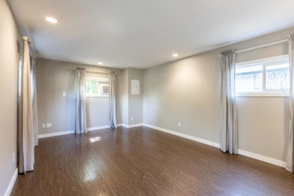 Loft / Bonus Room Photo of 80 1840 160 Street, Surrey, BC