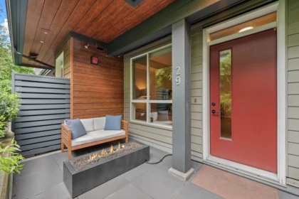 29 533 E 3rd Street, North Vancouver, BC, North Vancouver — Apartment/Condo for sale