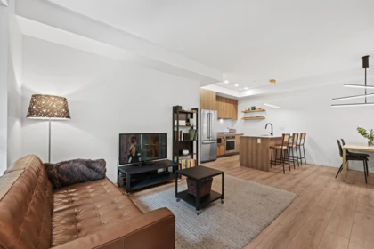29 533 E 3rd Street, North Vancouver, BC, North Vancouver — Apartment/Condo for sale