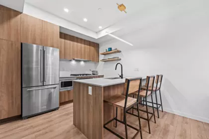 Kitchen Island Photo of 29 533 E 3rd Street, North Vancouver, BC