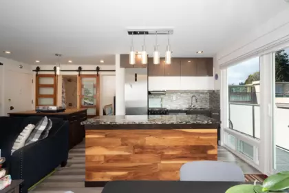Breakfast Nook Photo of 303 1845 Bellevue Avenue, West Vancouver, BC