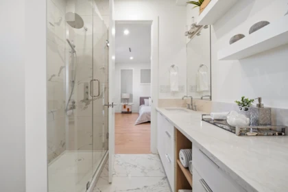 Mudroom Photo of 2 6139 Ashworth Avenue, Burnaby, BC