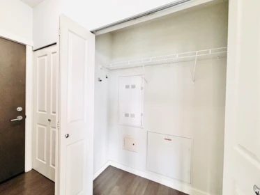 Entry Foyer Photo of 302 3263 Pierview Crescent, Vancouver, BC