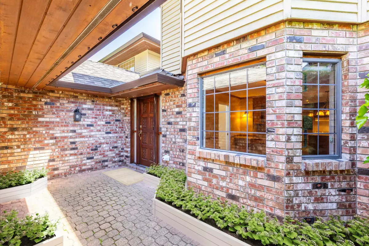 Exterior Rear Photo of 3 1660 148 Street, White Rock, BC