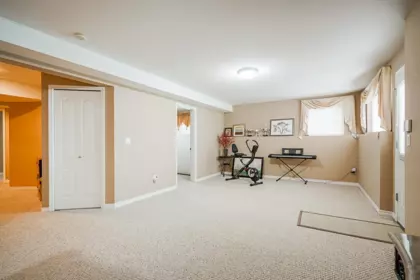 Hallway Photo of 16766 108a Avenue, Surrey, BC