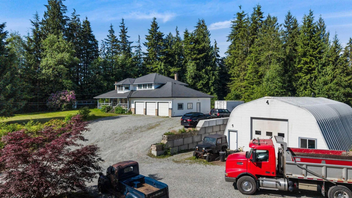 Exterior Rear Photo of 13091 Sabo Street, Mission, BC