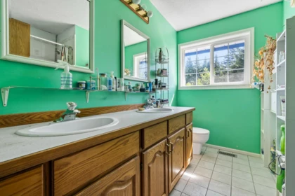 Powder Room Photo of 13091 Sabo Street, Mission, BC