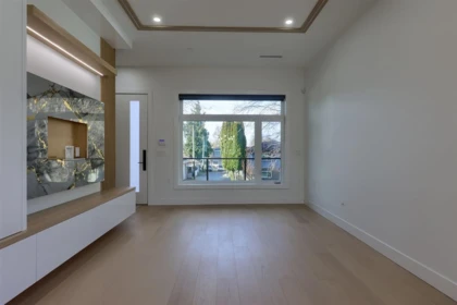 Kitchen Island Photo of 4670 Todd Street, Vancouver, BC